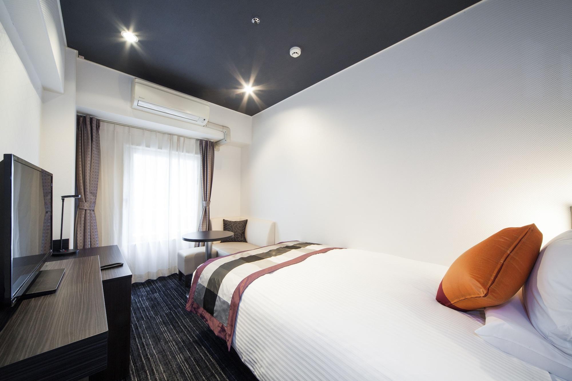 Hotel Mystays Shinsaibashi Osaka Exteriör bild