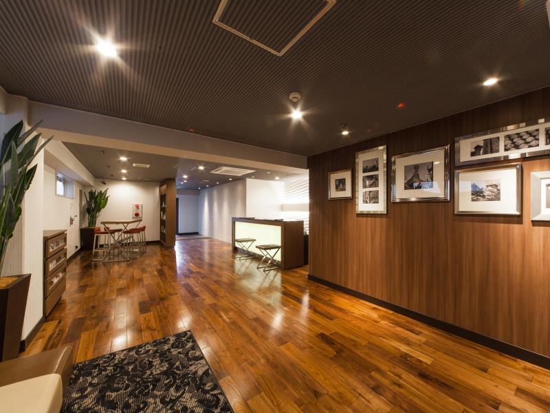 Hotel Mystays Shinsaibashi Osaka Exteriör bild
