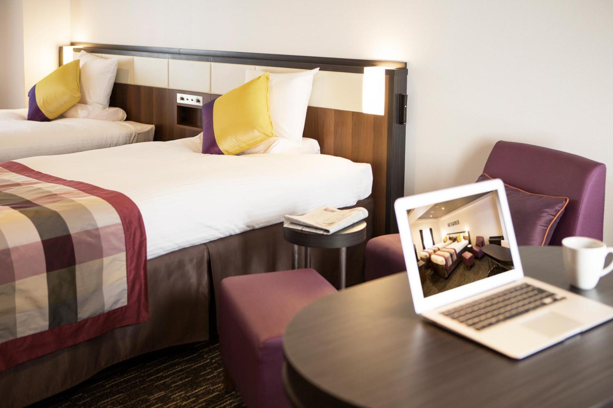 Hotel Mystays Shinsaibashi Osaka Exteriör bild