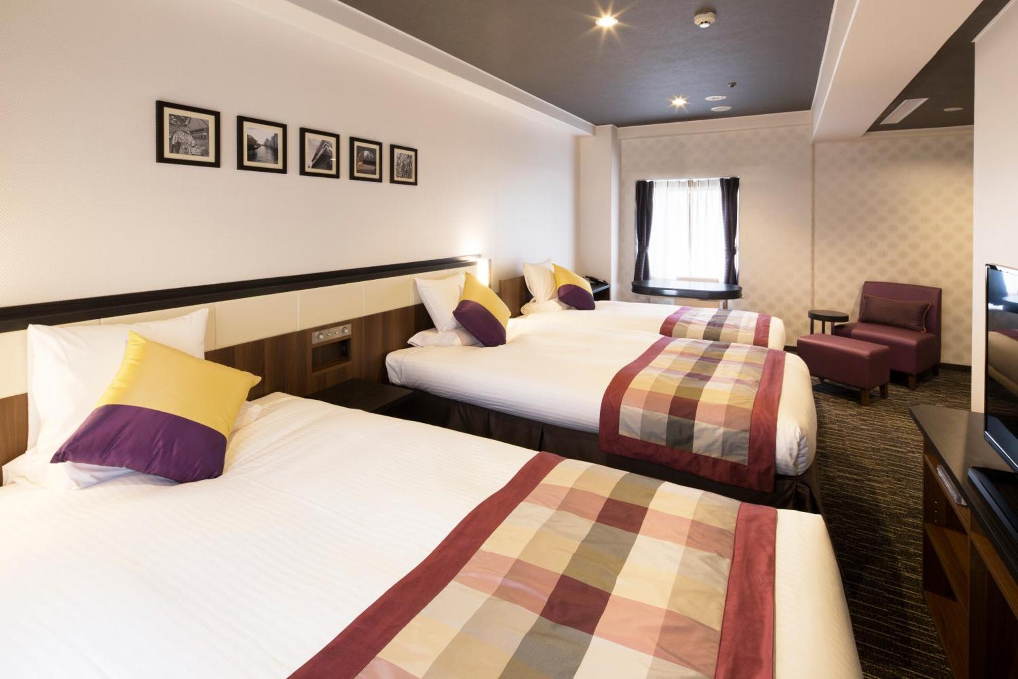 Hotel Mystays Shinsaibashi Osaka Exteriör bild