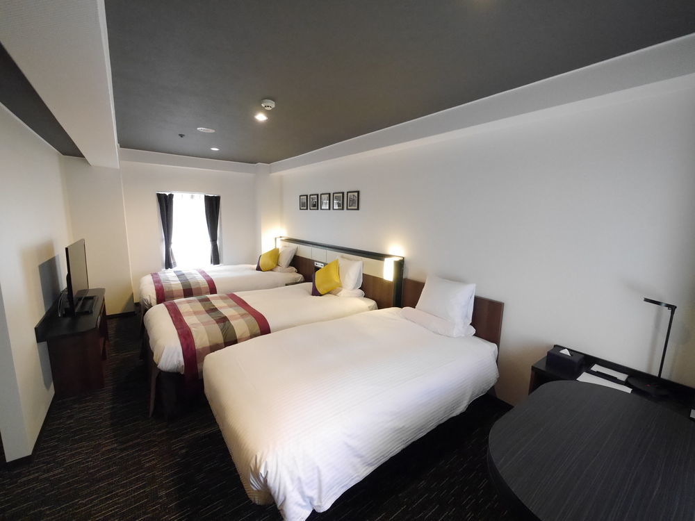 Hotel Mystays Shinsaibashi Osaka Exteriör bild