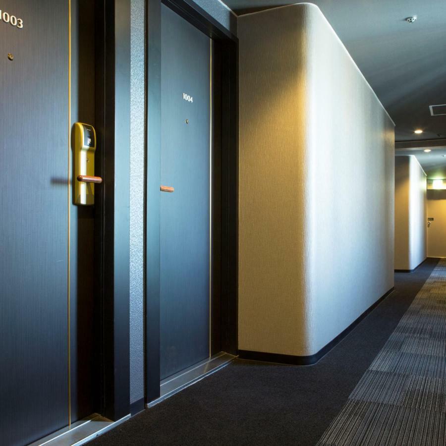 Hotel Mystays Shinsaibashi Osaka Exteriör bild